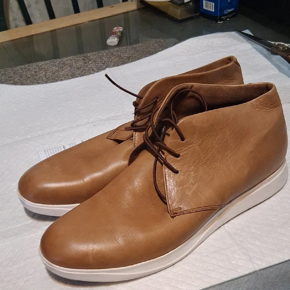 Kenneth Cole Mens Tan Chukka Boots Soft Leather